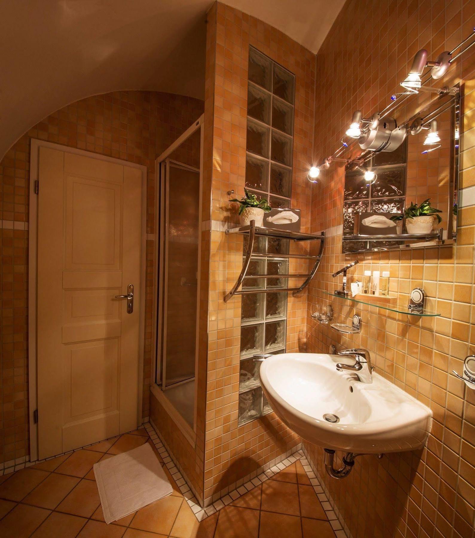 Aparthotel Villa Freisleben เดรสเดน ภายนอก รูปภาพ