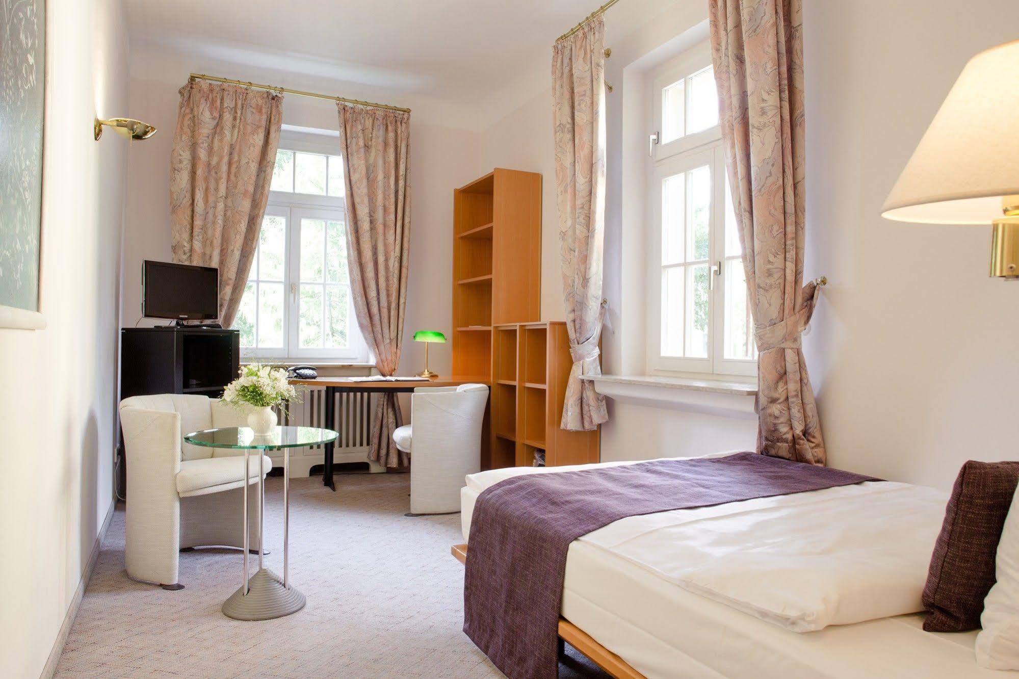 Aparthotel Villa Freisleben เดรสเดน ภายนอก รูปภาพ