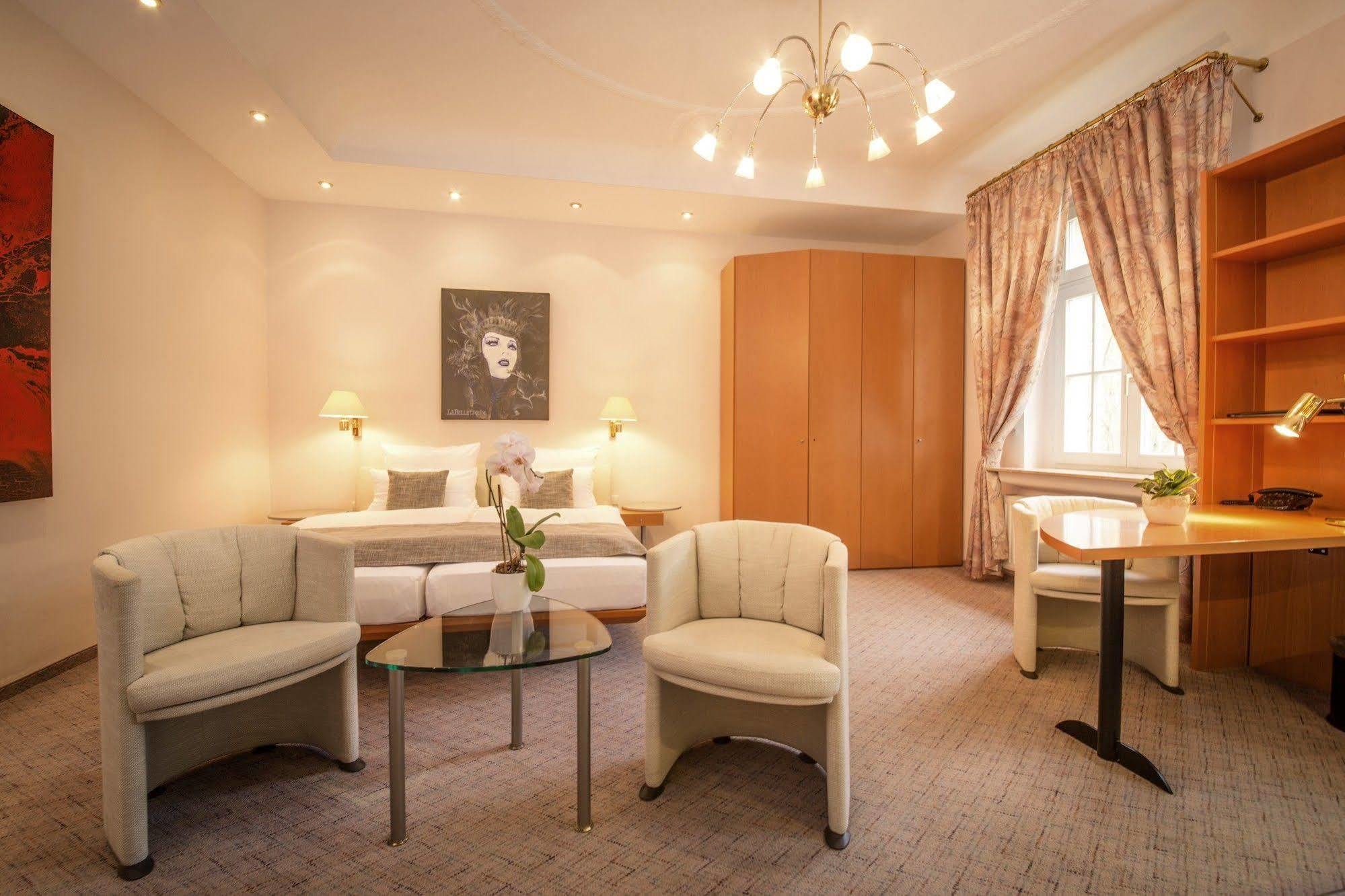 Aparthotel Villa Freisleben เดรสเดน ภายนอก รูปภาพ